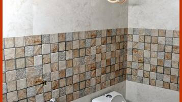 Douche, serviettes fournies