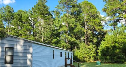 Country living lake style near Santee