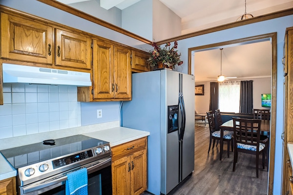 Fridge, microwave, oven, dishwasher