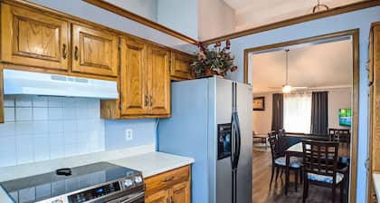 Beautiful | spacious | clean house for families #2