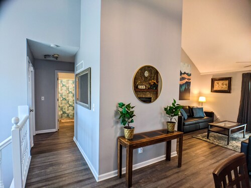 Beautiful, spacious, clean house for families #2