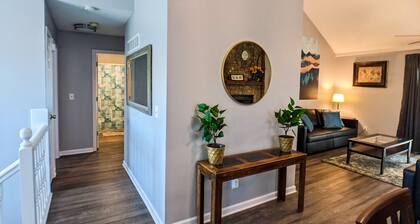 Beautiful, spacious, clean house for families #2