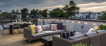 Casa Paradisa • Rooftop, Fire Pit, Skyline Views