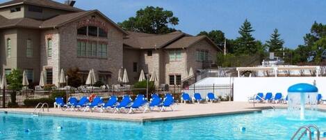 Indoor pool, outdoor pool