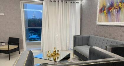LUXURY EN EL MONUMENTO DE SANTIAGO DE LOS CABALLEROS