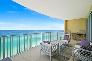 Property grounds - Emerald Isle Unit 2004- Snowbirds Welcome - Beachfront (Panama City Beach)