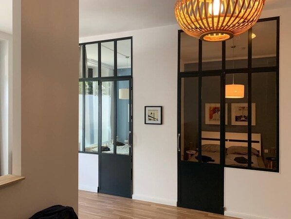 3 habitaciones, tabla de planchar con plancha y wifi gratis 