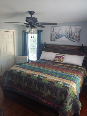 3 多间卧室、熨斗/熨衣板、WiFi、床单