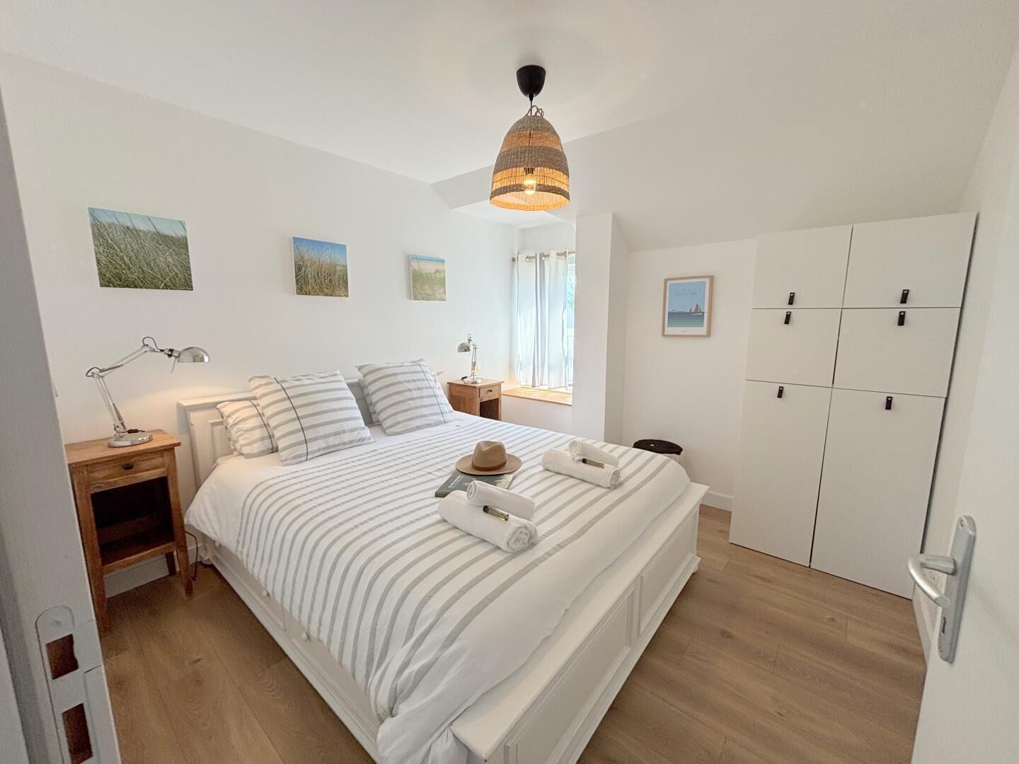 2 chambres, fer et planche à repasser, Wi-Fi gratuit, draps fournis