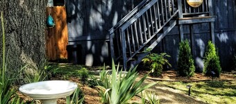 FIDDLEHEAD LOFT🌿 Peaceful & charming space 1.4 miles from  I-81, Exit 29. 