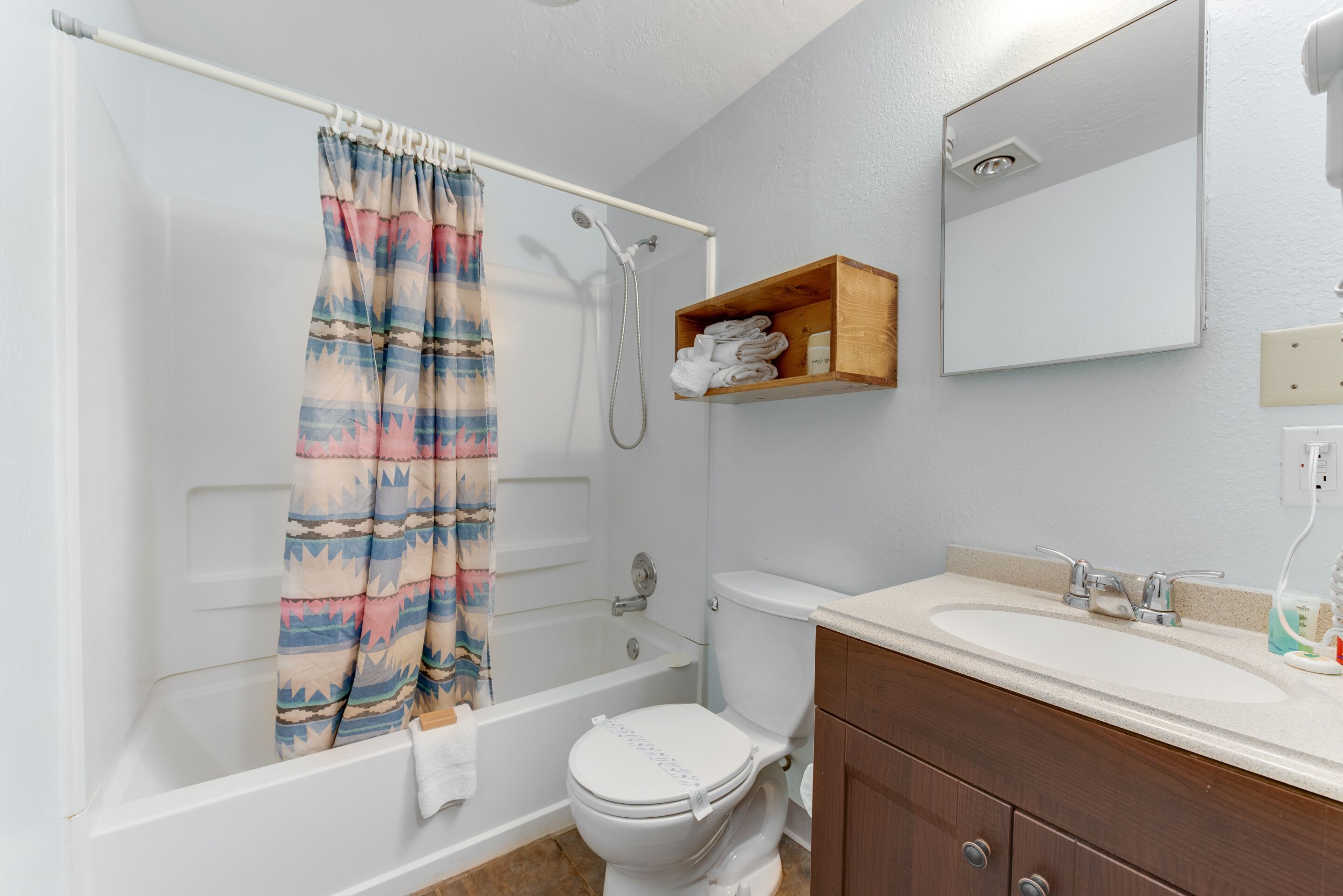 2 Doubles+Sofa Bed+Kitchen at Dolores Mountain Inn