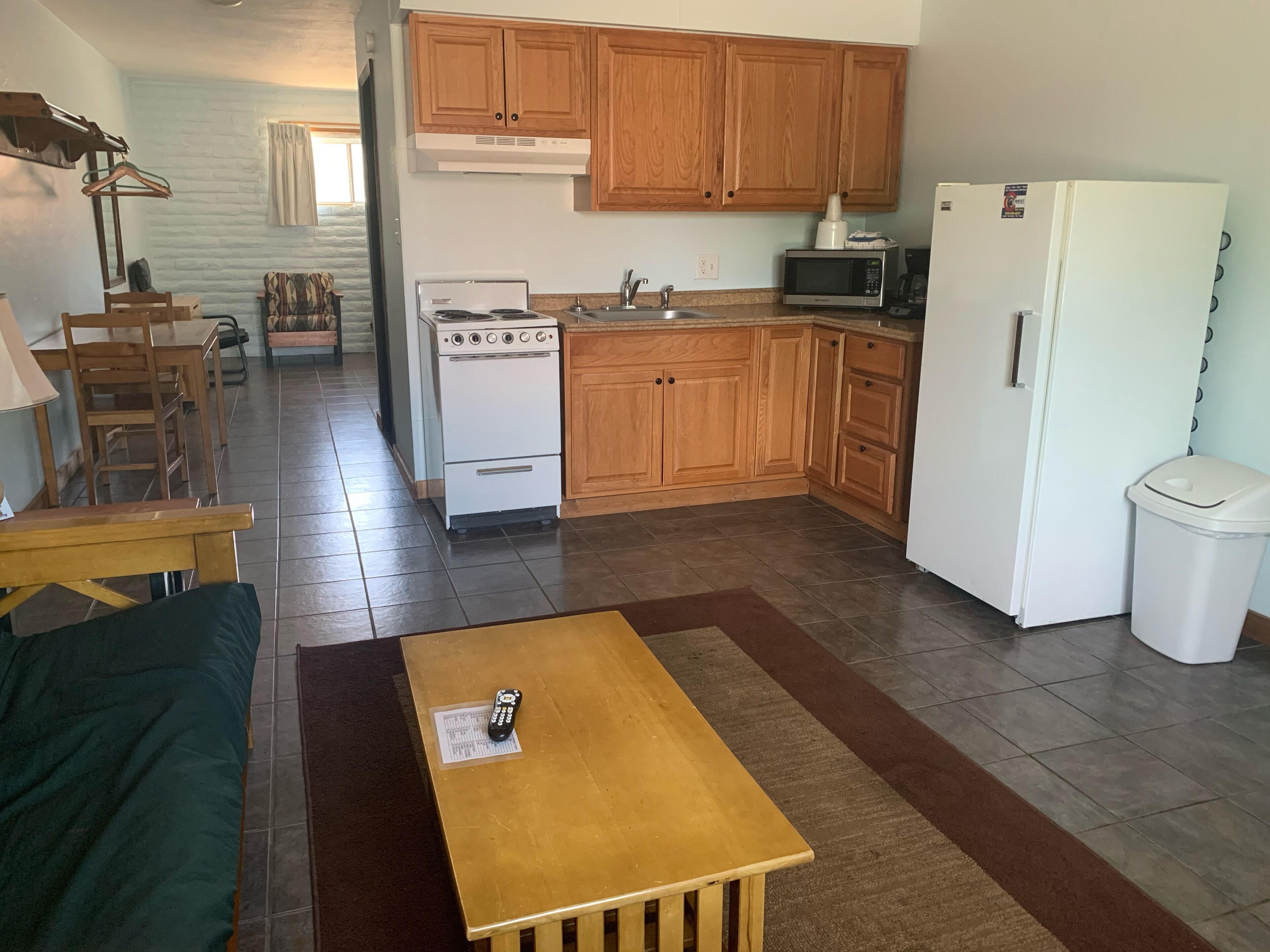 2 Doubles+Sofa Bed+Kitchen at Dolores Mountain Inn