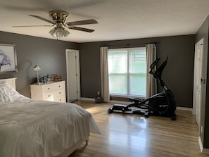 5 bedrooms, desk, free WiFi, bed sheets - Lakeside Family Retreat at Barren River (Scottsville)