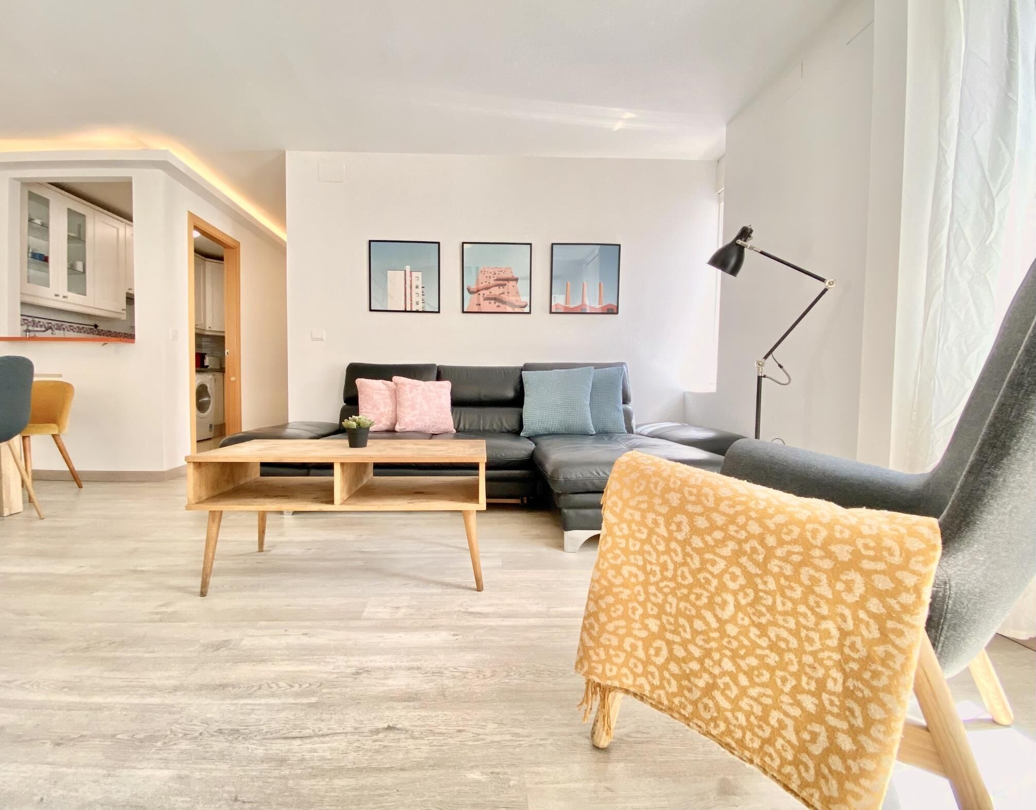 Flatskjerm-TV og fotballspill