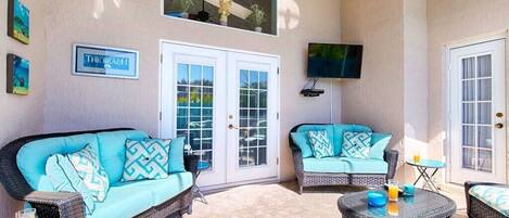 Smart-TV, Videospiele, Netflix, Hulu