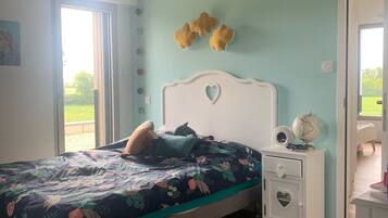 5 habitaciones, tabla de planchar con plancha y wifi gratis