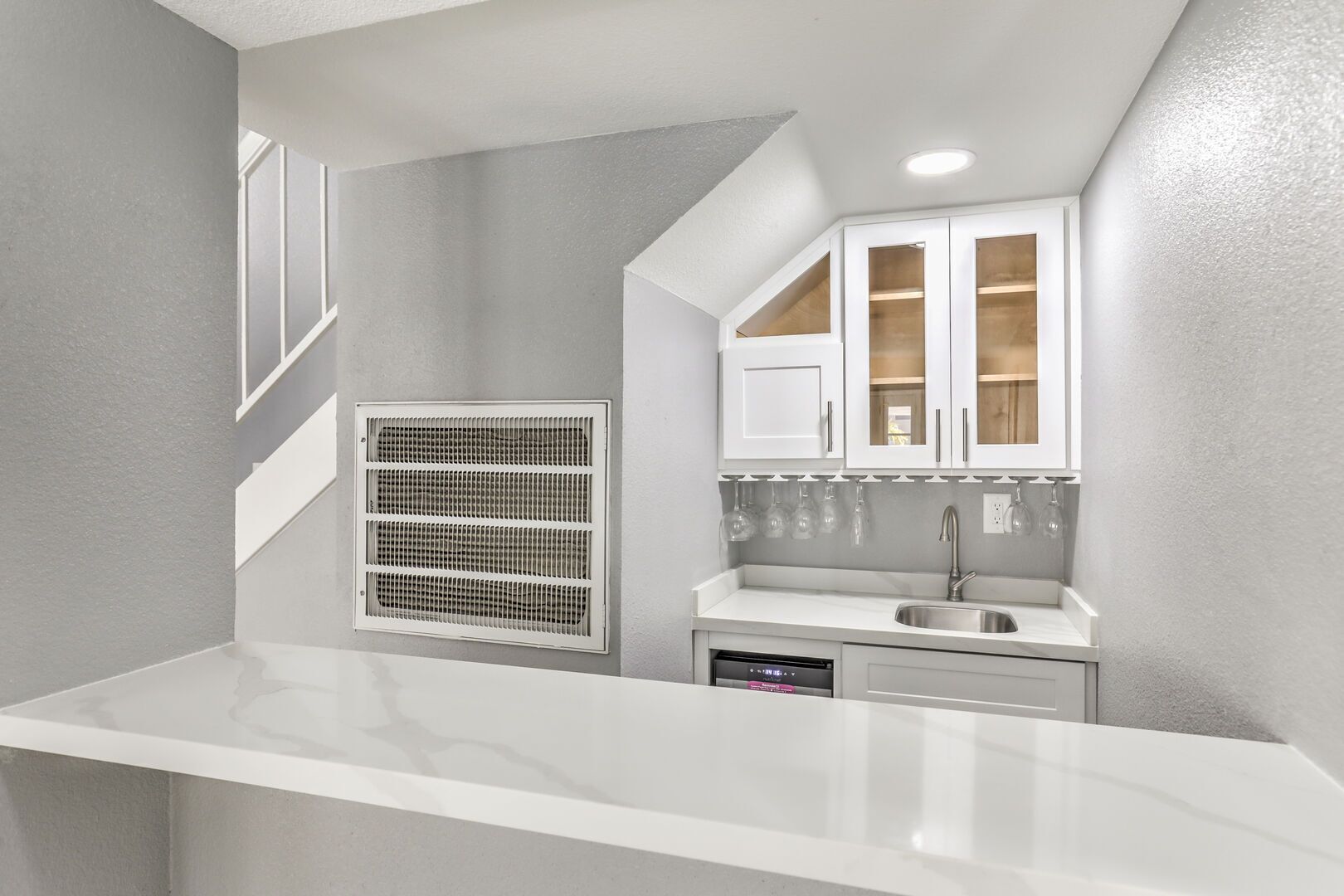 Spacious 4BD/4BA Home | 2,250sq ft | Pool | Balcony | RV Parking | Sleeps 10