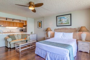 WiFi, bed sheets - Great studio with expansive ocean views (Lahaina)