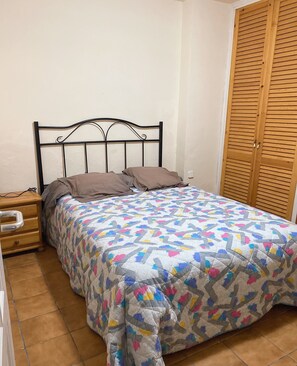 3 bedrooms, free WiFi, bed sheets