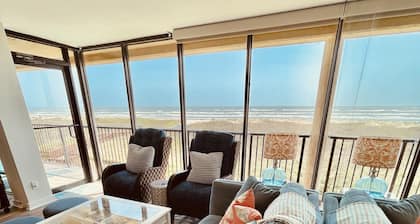 Stunning Beach Front 3/2 Condo. Mere Steps To The Beach!