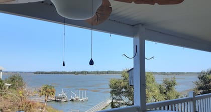 Quiet Nature & Sunset Water Views.
Have a Folly Great Time!