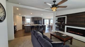 Smart TV, fireplace, DVD player, offices