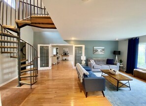 Smart TV, Netflix, ping pong, books