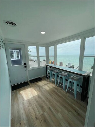 Lakefront - Winery - GOTL Oasis- Sunset Vacation Rentals