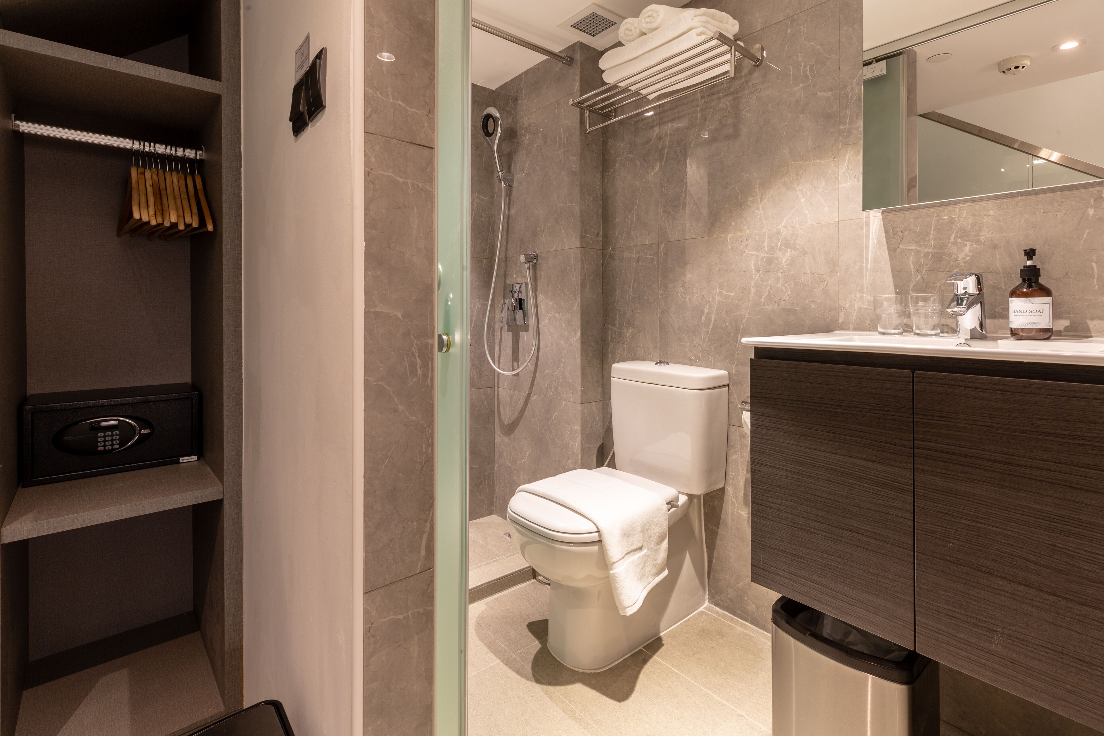 Photo - Heritage Collection on Boat Quay - Quayside Wing - Mobile App Check-In