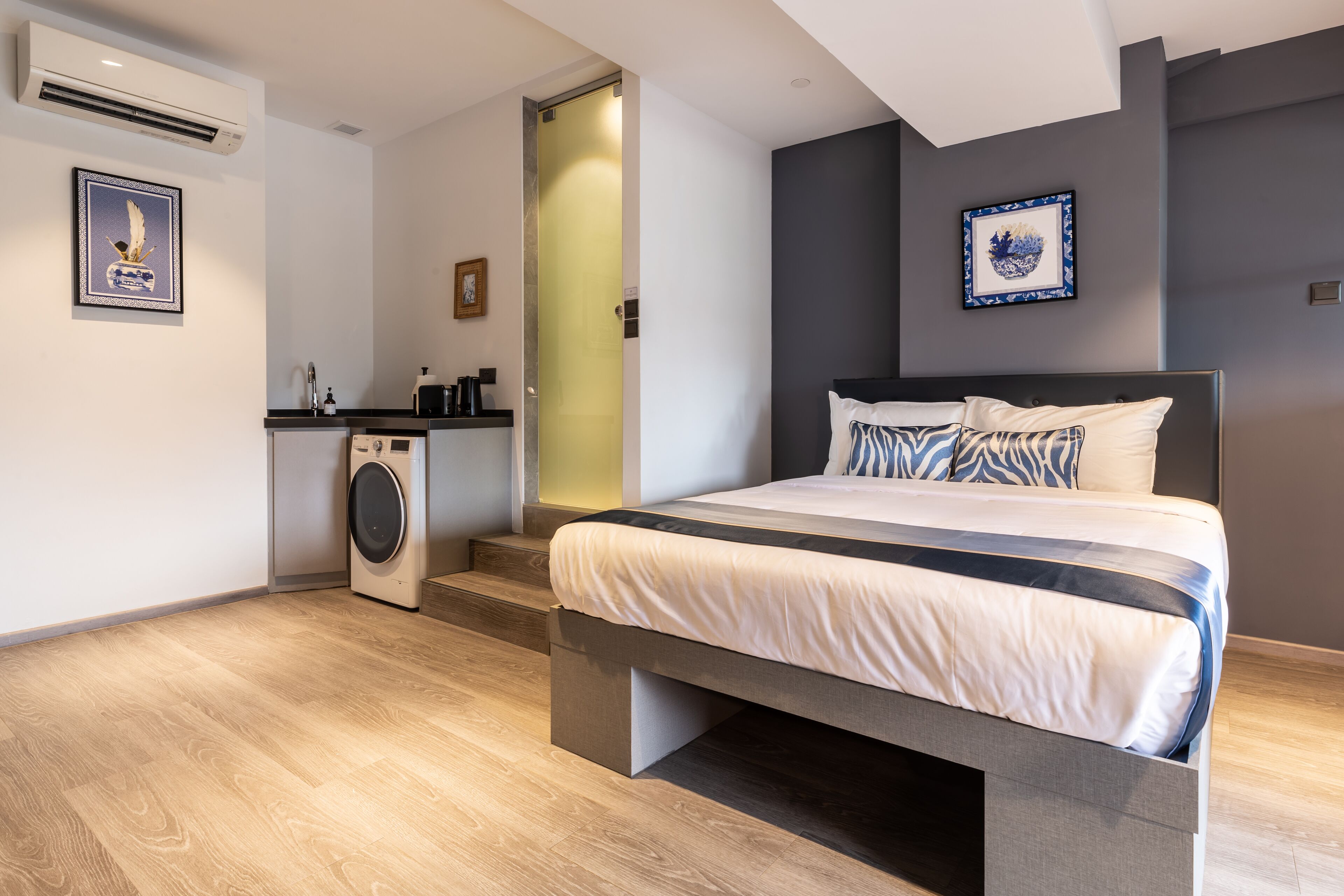 Photo - Heritage Collection on Boat Quay - Quayside Wing - Mobile App Check-In