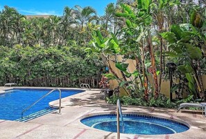 Outdoor pool, a heated pool - Honolulu Penthouse with Stunning Harbor, Aloha Tower, and Ocean Views (Honolulu)