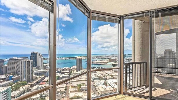 Interior - Honolulu Penthouse with Stunning Harbor, Aloha Tower, and Ocean Views (Honolulu)