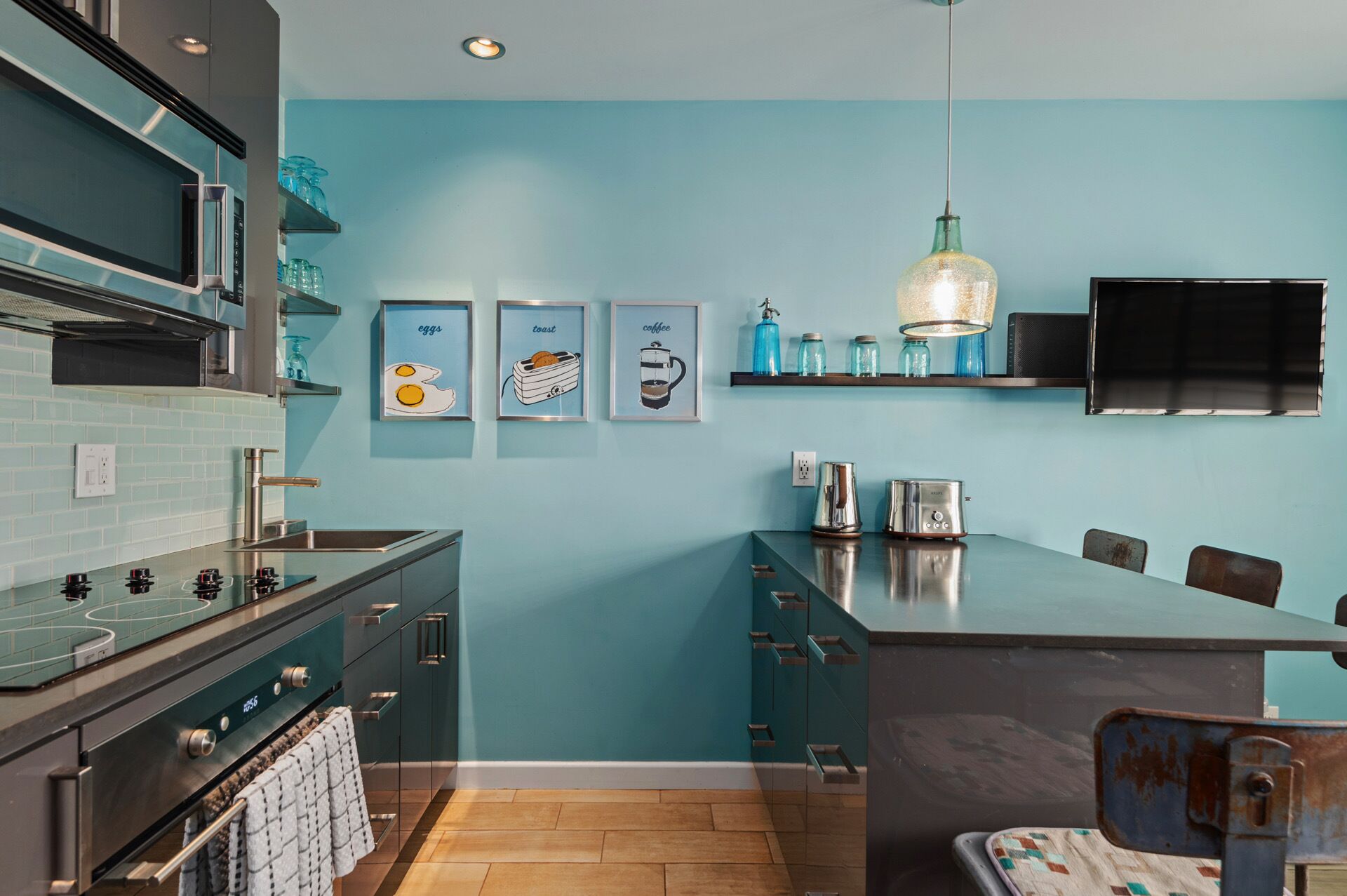 Sunset Shores 246 - 1 BD 1BA - Steps to the Beach, Walk Everywhere!