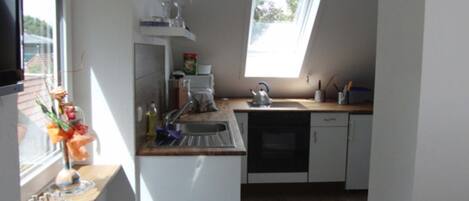 Fridge, oven, dishwasher