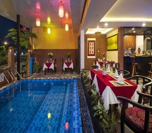 Daily local cuisine breakfast (VND 50000 per person)