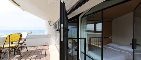 O Grand (Double Standing Balcony Sea) | Terrace/patio