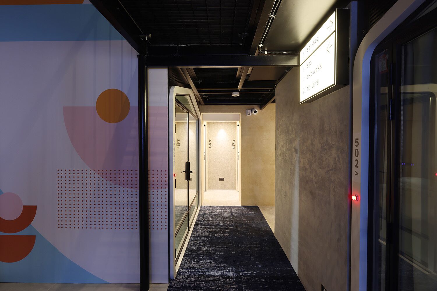 O Comfy (Double Tall Accessible) | Desk, laptop workspace, soundproofing, free WiFi