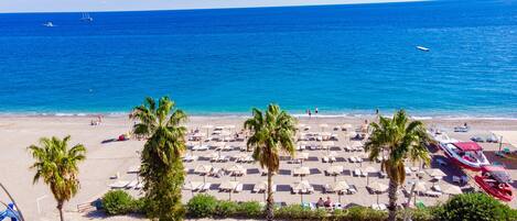 Private beach nearby, sun loungers, beach umbrellas, beach towels