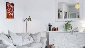 TV, videospill, DVD-spiller og bøker