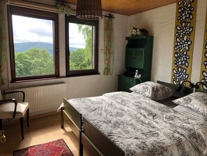 2 Schlafzimmer, Bügeleisen/Bügelbrett, Reisekinderbett, kostenloses WLAN