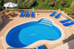 Utomhuspool