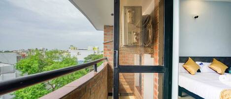 Executive Double Room | Balcony