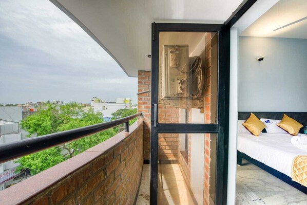 Executive Double Room | Balcony - Corbelli Residency (Puducherry)