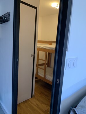 1 bedroom, iron/ironing board, free WiFi
