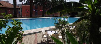 Appartamenti Vista Mare con Piscina