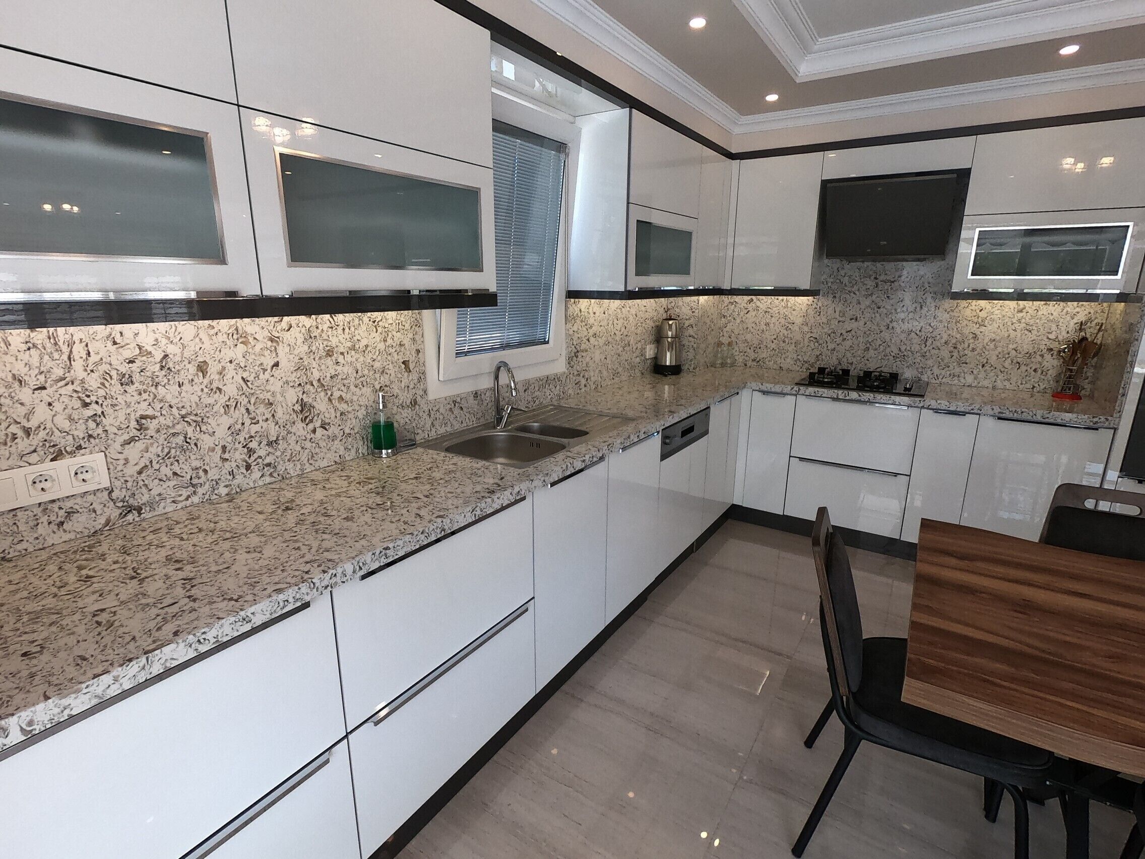 BRAND NEW BUILT BEAUTIFUL VILLA WITH PRIVATE POOL IN CENTRE OF DALYAN TOWN!!!