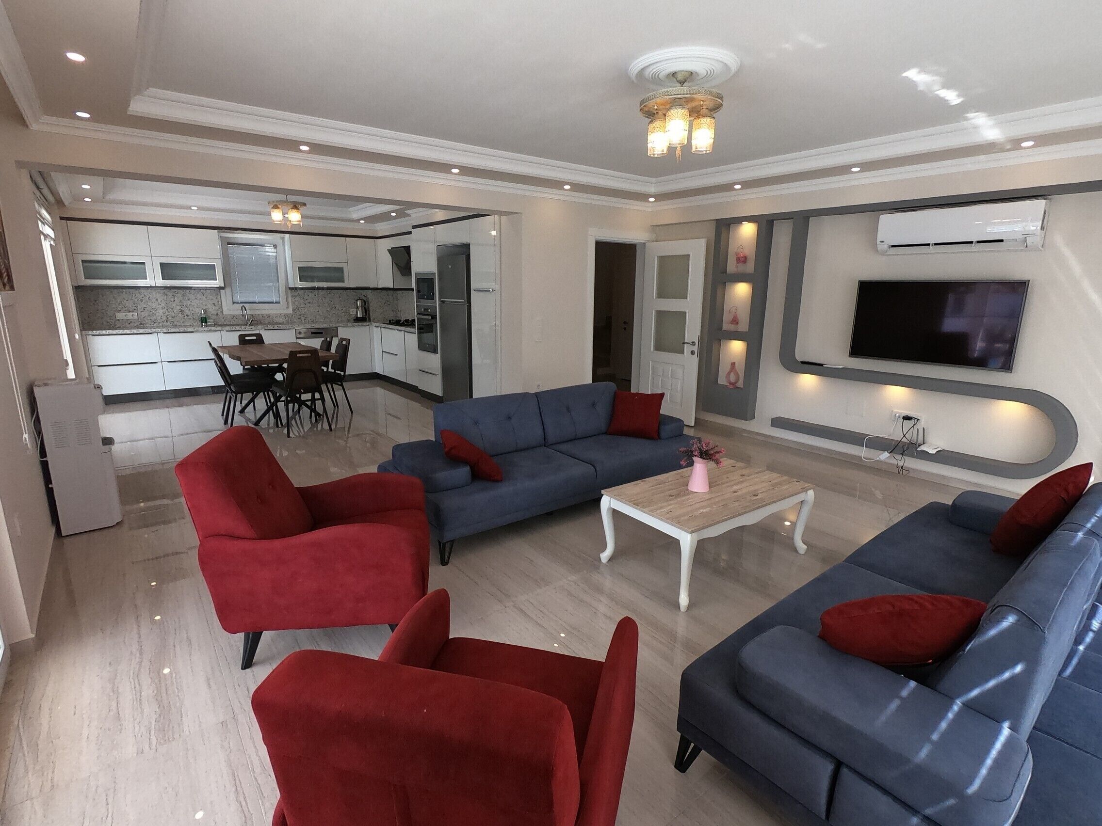 BRAND NEW BUILT BEAUTIFUL VILLA WITH PRIVATE POOL IN CENTRE OF DALYAN TOWN!!!