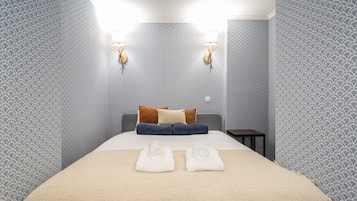 Apartamento superior | 2 quartos, cofres nos quartos, ferros/tábuas de passar roupa