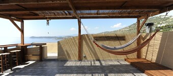 Gorgeous Eco Friendly Seaside Villa Nefeli .