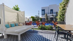 Deluxe Triple Room | In-room safe, desk, free WiFi, bed sheets - Cunda Garden  (Ayvalik)
